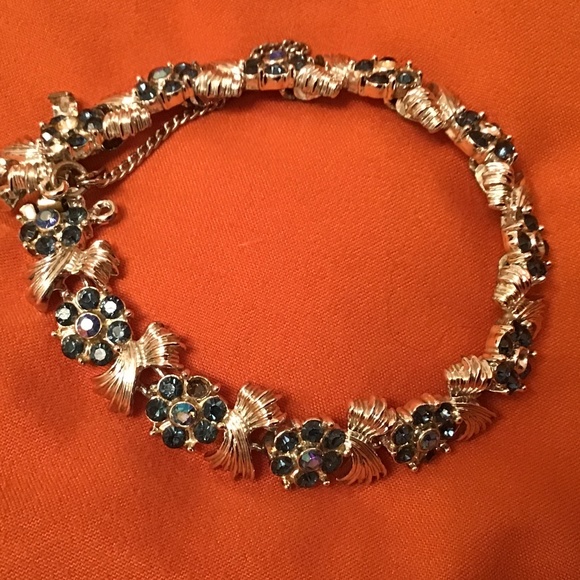 Two Vintage Bracelets - Picture 2 of 5